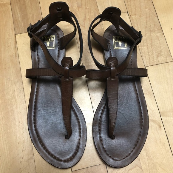 Frye Shoes - Frye Women’s Rachel T Strap Leather Sandals Size 8.5